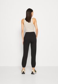 GAP HERITAGE JOGGER - Joggebukse - true black