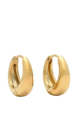 Par de pendientes de aro de oro lisos y pulidos con un diseño redondeado y ligeramente cónico y cierres de bisagra.