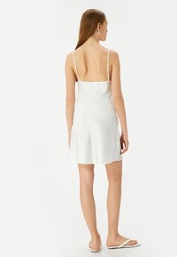 Koton STRAPPY - Nattrøjer / negligé - white
