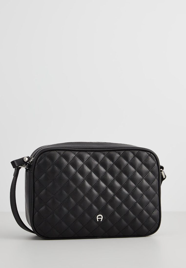 Geantă crossbody