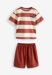 Pasiasta krótki rękaw bawełniany t-shirt w kolorach czerwonym i kremowym, ozdobiony haftem zielonego kameleonka, zestawiony z dopasowanymi czerwonymi szortami z elastycznym pasem.