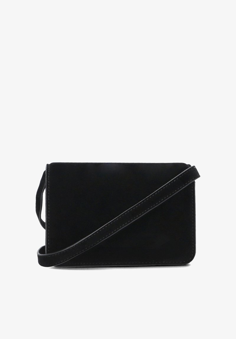 Borsa a tracolla in suede nero di forma rettangolare, dotata di una lunga tracolla, linee pulite e dettagli di cucitura visibili lungo i bordi.