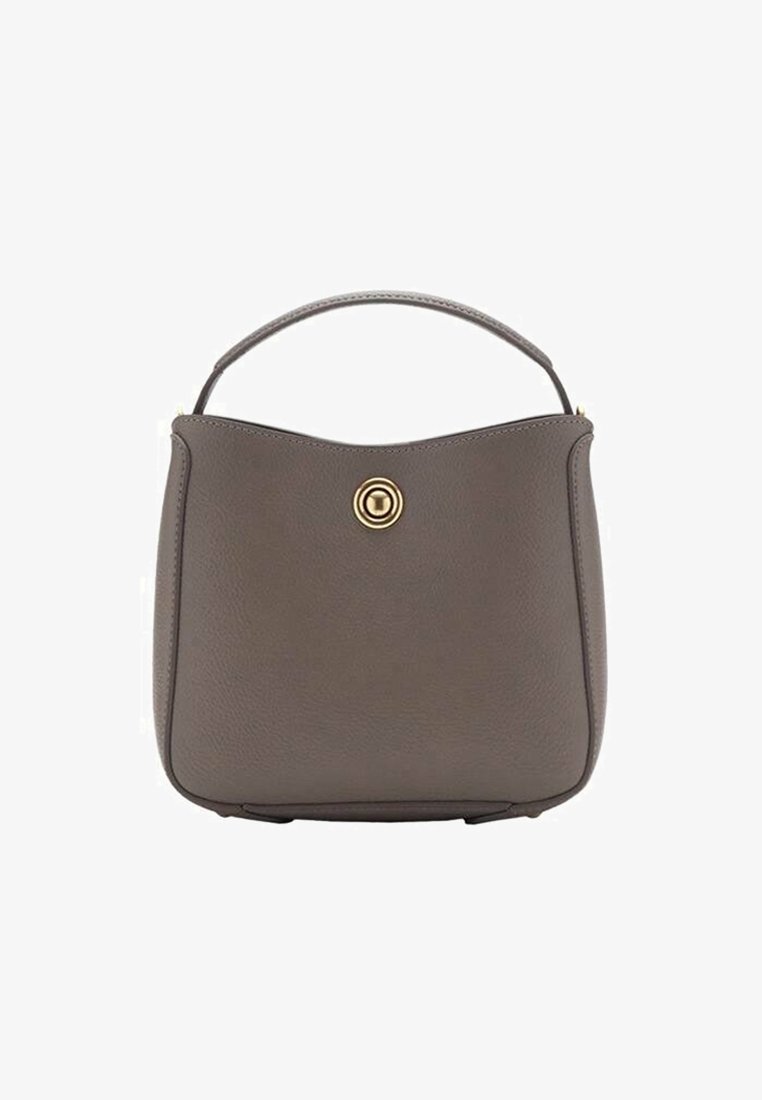 Sac à main en cuir gris avec une poignée unique sur le dessus et une fermeture à tour dorée ronde au centre avant.