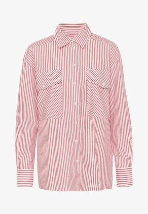 Stribet skjorte i rød og hvid. Har en knappet front, to brystlommer og lange ærmer med kontraststriber ved manchetterne.