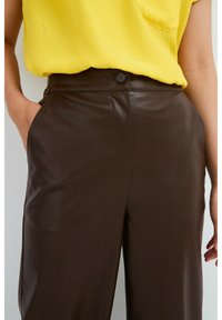 Next Pantalon classique - dark brown