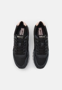mtng JOGGO - Sportcipő - black