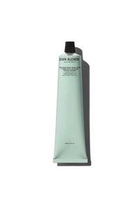 Tubo in alluminio verde chiaro con un tappo a vite nero, etichettato "Crema Mani Antibatterica", con testo nero semplice e finitura opaca.