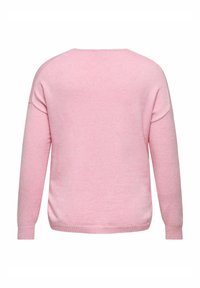 Rosa Strickpullover mit lockerer Passform, überschnittenen Schultern, gerippten Bündchen und Saum. Glatte Textur, keine sichtbaren Muster oder Verzierungen.