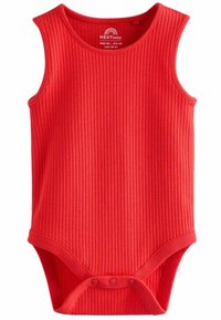 Rød ærmeløs baby bodystocking lavet af ribbet stof med trykknapper i bunden og en rund halsudskæring.