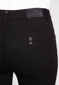 Liu Jo Jeans BOTTOM UP DIVINE         - Pantaloni - nero