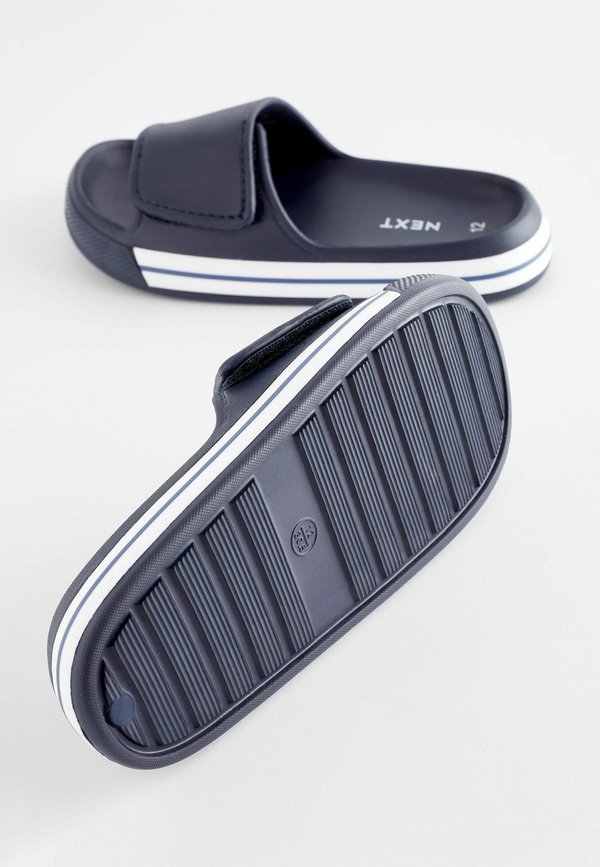 STRIPE – REGULAR FIT – Badesandale