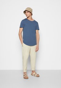 Lee SHAPED TEE - T-shirt básica - marine