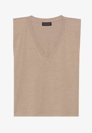 Beige ärmelloses V-Ausschnitt-Oberteil mit einem schwarzen Etikett, auf dem "ANNA FIELD" steht, am Kragen, flach auf weißem Hintergrund ausgelegt.