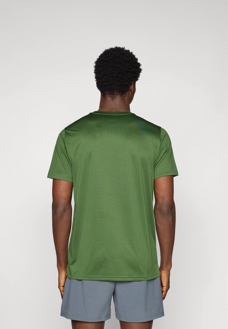 New Balance T-Shirt sport - dark alpine green