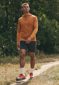 Patagonia AIRSHED PRO - Széldzseki - golden caramel