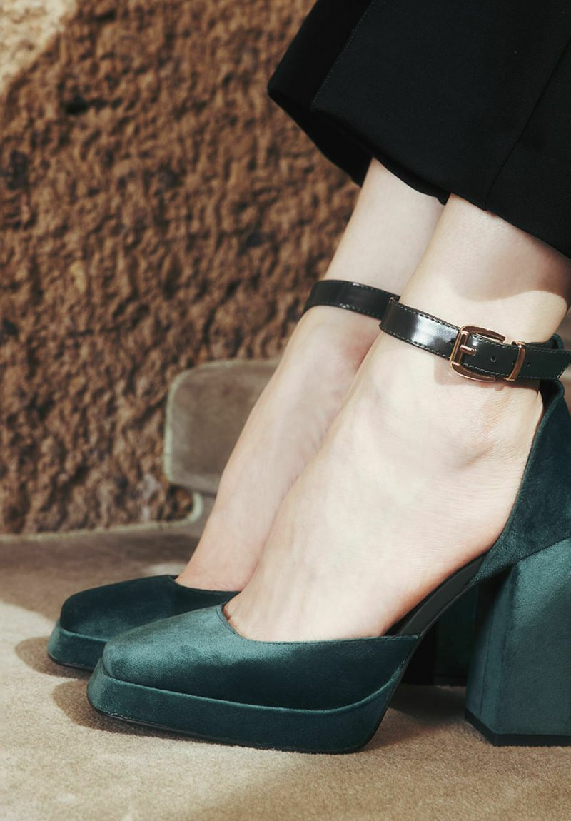 Miriade DÉCOLLETÉ CIMA - Scarpe con plateau - verde