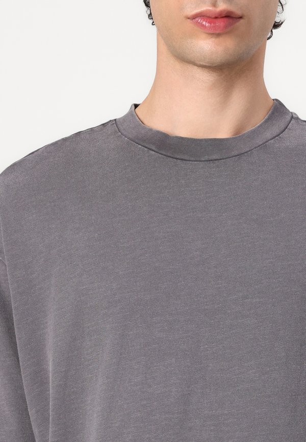 SLHNIELS LOOSE TEE - Basic T-shirt - volcanic ash3