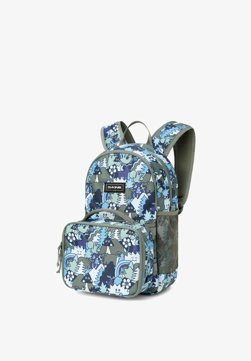 Mochila azul y gris con un diseño de formas redondeadas, que cuenta con un compartimento principal, un bolsillo frontal con cremallera y un bolsillo lateral de malla. Tela duradera.