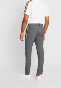 Lindbergh Tygbyxor - light grey