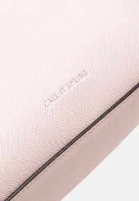 Call it Spring DEVOTED - Handbag - pink