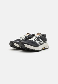 New Balance FRESH FOAM X HIERRO V8 - Scarpe da trail running - blacktop