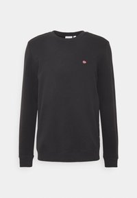 Sudadera negra de manga larga con cuello redondo, con un pequeño parche rojo, blanco y azul en el lado izquierdo del pecho, puños y dobladillo acanalados.