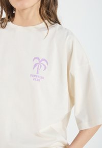 Thumbnail Image 5