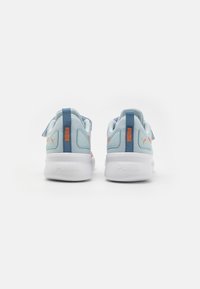 Puma FLYER RUNNER V PS - Cestná bežecká obuv - blue horizon/frosted dew/flame flicker