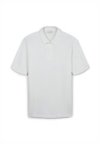 Weißes Poloshirt aus strukturiertem Stoff, mit klassischem Kragen, drei Knopfverschluss und kurzen Ärmeln. Schlichtes Design, ohne Muster.