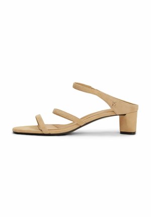 Muiltjes met hak - beige