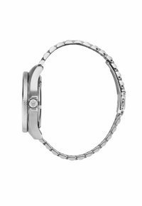 Orologio in acciaio inox argentato con una lunetta testurizzata e una cassa arrotondata. Il bracciale presenta maglie alternate lisce e curve.