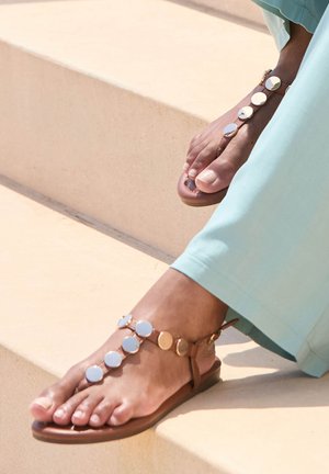 Vivance, VIVANCE SANDALE - T-bar sandals - camelfarben