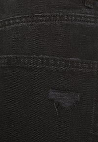 ONLY ONLJAGGER LIFE MOM  - Calções de ganga - washed black