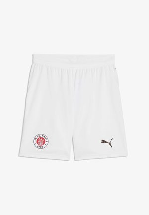 Białe spodenki sportowe z elastyczną gumą w pasie, z logo FC St. Pauli 1910 na lewej nodze oraz czarnym logo Puma na prawej nodze.