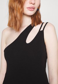 ONLY ONLTHEA ONE SHOULDER DRESS CS JRS - Μάξι φόρεμα - black