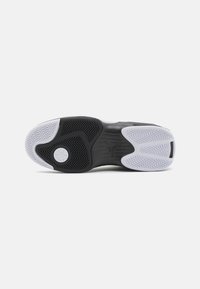 Jordan JORDAN MAX AURA 6 - Sneakers basse - white/metallic gold/black
