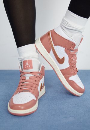 Urh nike femme pas cher jordan Clearance