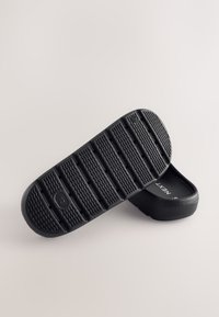 Next REGULAR FIT - Badesandale - black