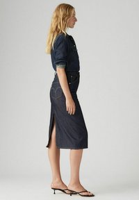 Thumbnail Image 4