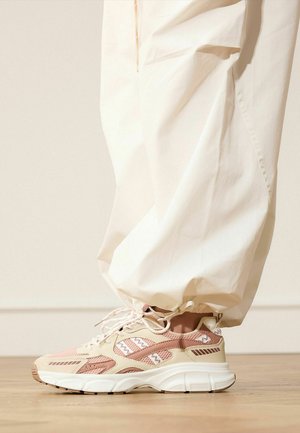 Manfield, MANFIELD ROSÉFARBENE SNEAKER - Baskets basses - rosé