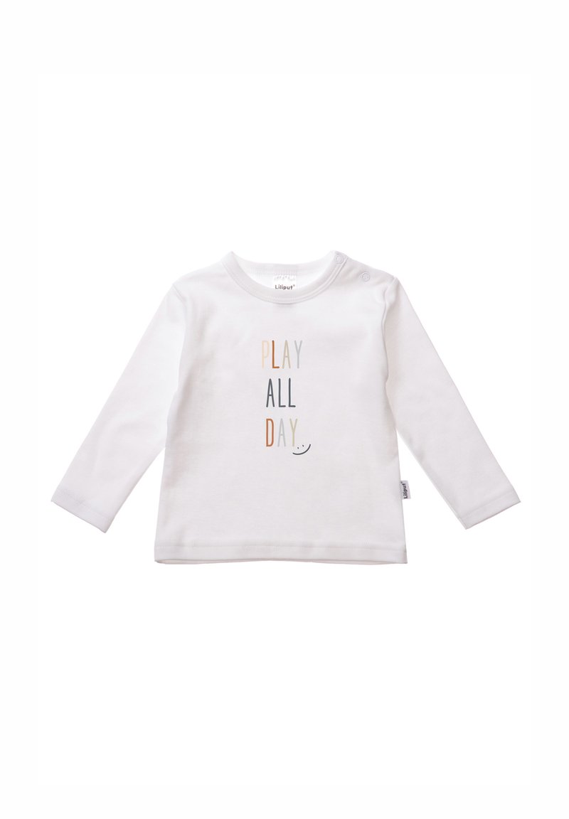 Weißes Langarmshirt mit Rundhalsausschnitt, versehen mit dem Aufdruck "SPIELEN DEN GANZEN TAG" in bunten Buchstaben und einem kleinen Smiley-Design.