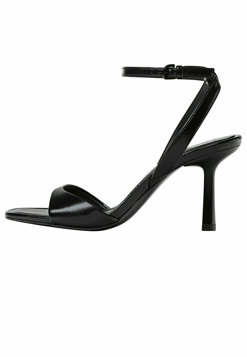 stradivarius sandales