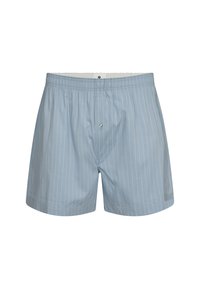 Valkoiset puuvillaboksereita, joissa on vaaleansinisiä pystysuoria raitoja, joustava vyötärönauha ja yksi nappilukko edessä.