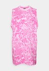 ESSENTIALS 3 STRIPES PRINT SLEEVELESS - Rochie din jerseu - multicolor/semi lucid fuchsia