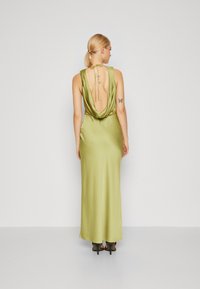 Abercrombie & Fitch PLUNGE COWL BACK MAXI - Proginė apranga - sweet pea
