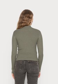 Even&Odd Sweter