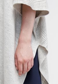 New Look Cape - grey