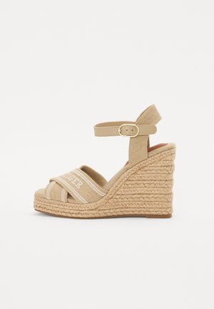 High heeled sandals - horse radish