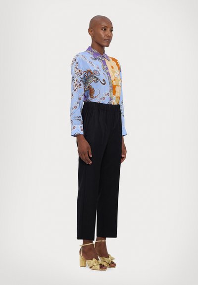 WEEKEND MaxMara HATELEY - Hlače - nero