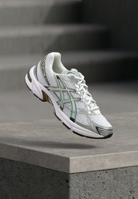 Ikke valgt, white/verdigris